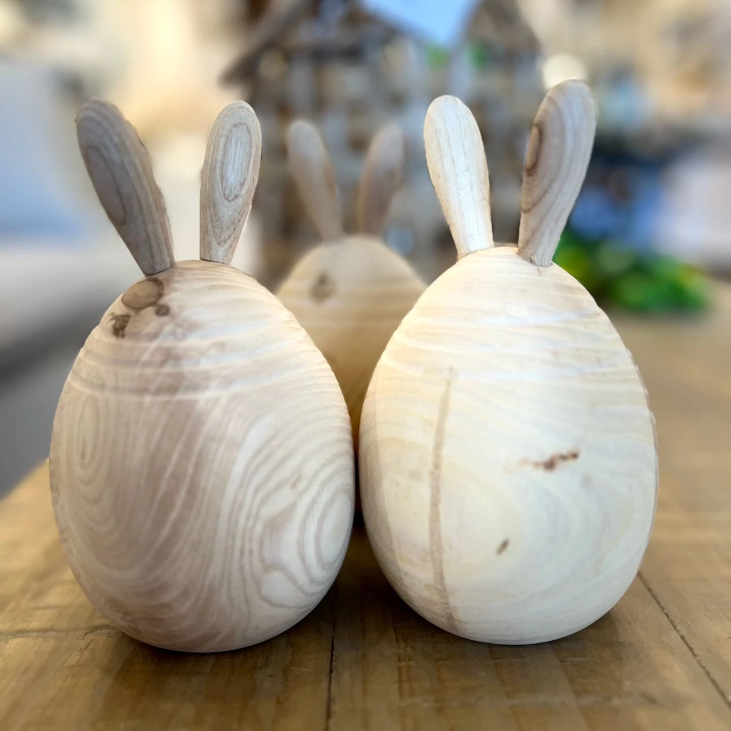 Natural Wooden Bunny Egg Décor