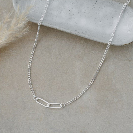 FOREVER NECKLACE