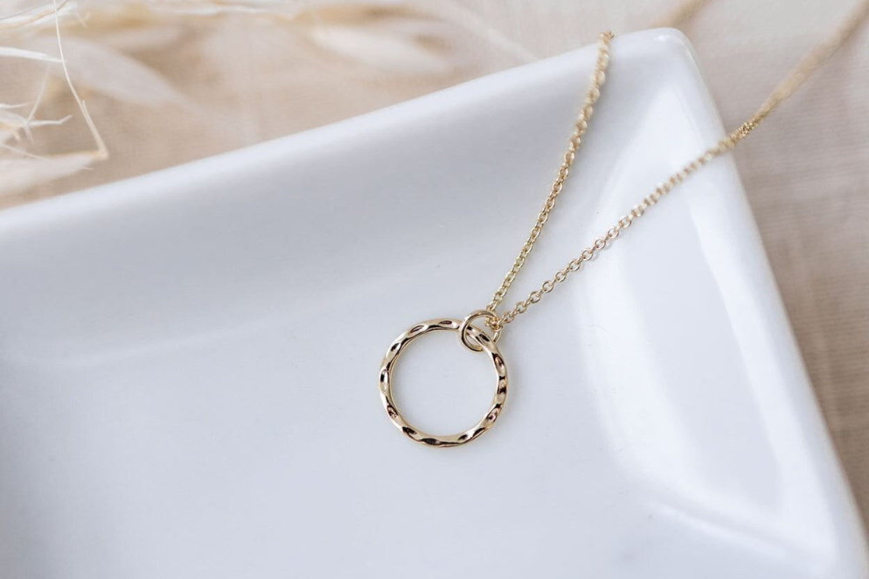 Simple Circle Necklace