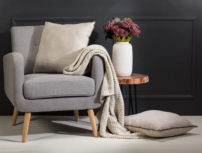 Cushion With Edging