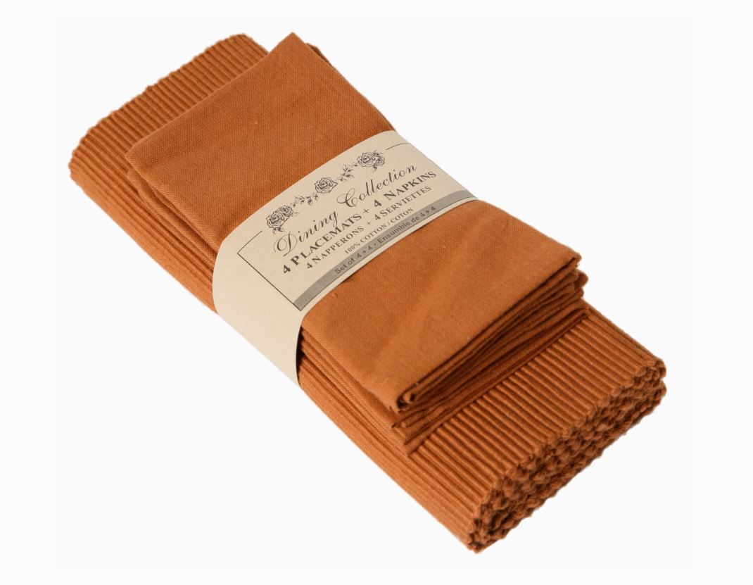4 PIECE NAPKIN AND PLACEMAT SET
