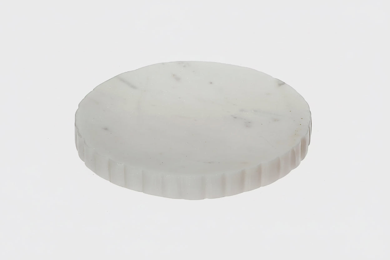 Eleanor White Marble Round Soap Dish Scalloped